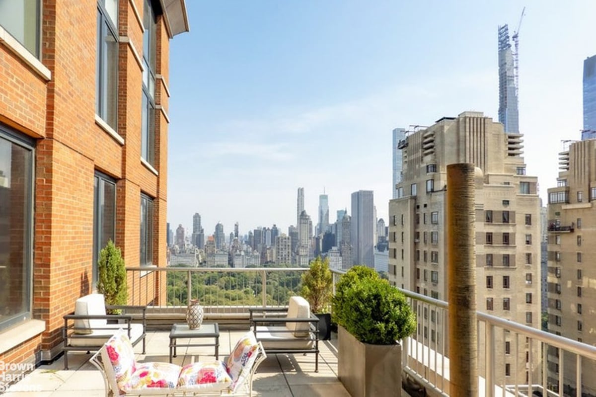 Photo for Park Laurel - 15 West 63rd Street Condominium in Upper West Side, Manhattan