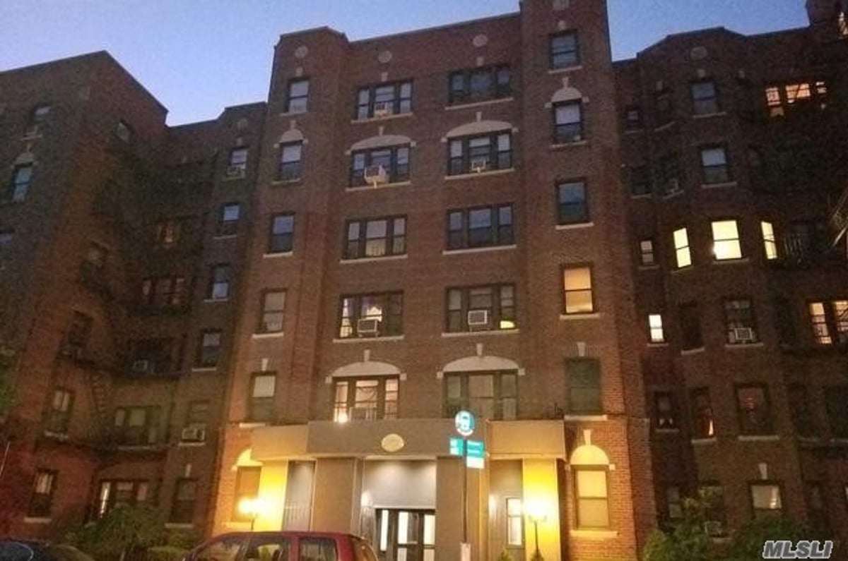 Photo for 2601 Glenwood Road - 2601 Glenwood Road Cooperative in Ditmas Park, Brooklyn