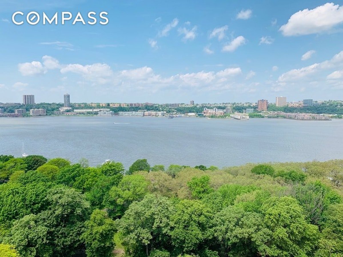 Photo for 155 Riverside Drive - 155 Riverside Drive Rental Building in Upper West Side, Manhattan