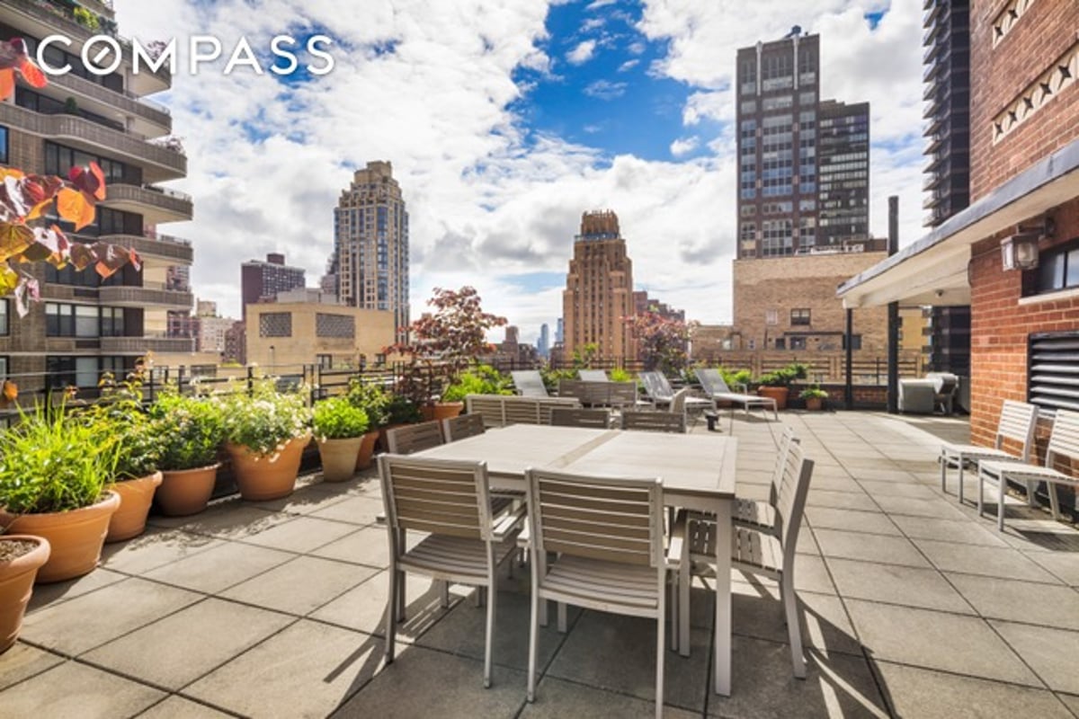 Photo for 310 East 49th Street - 310 East 49th Street Cooperative in Midtown East, Manhattan