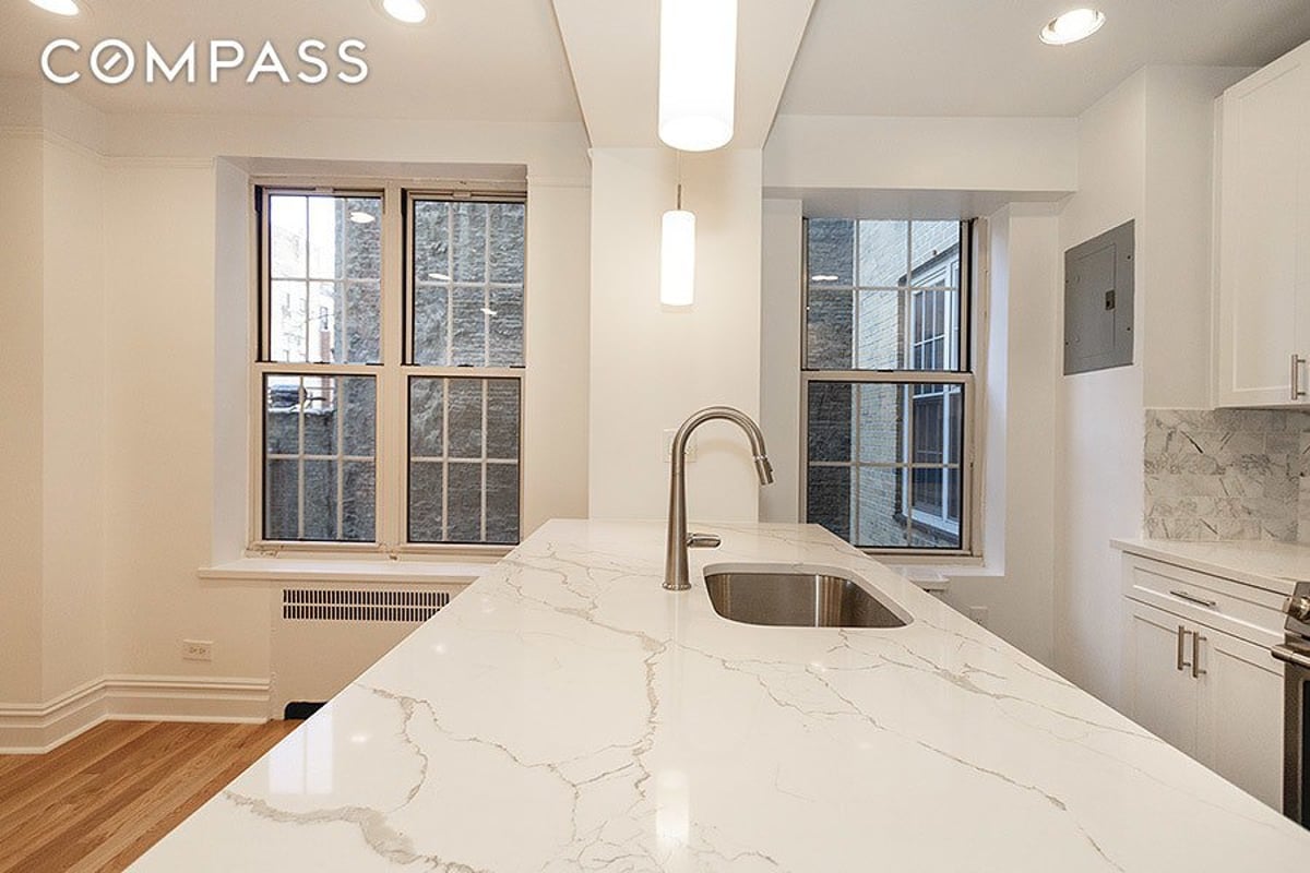 Photo for 425 RIVERSIDE DRIVE - 425 Riverside Drive Rental Building in Morningside Heights, Manhattan