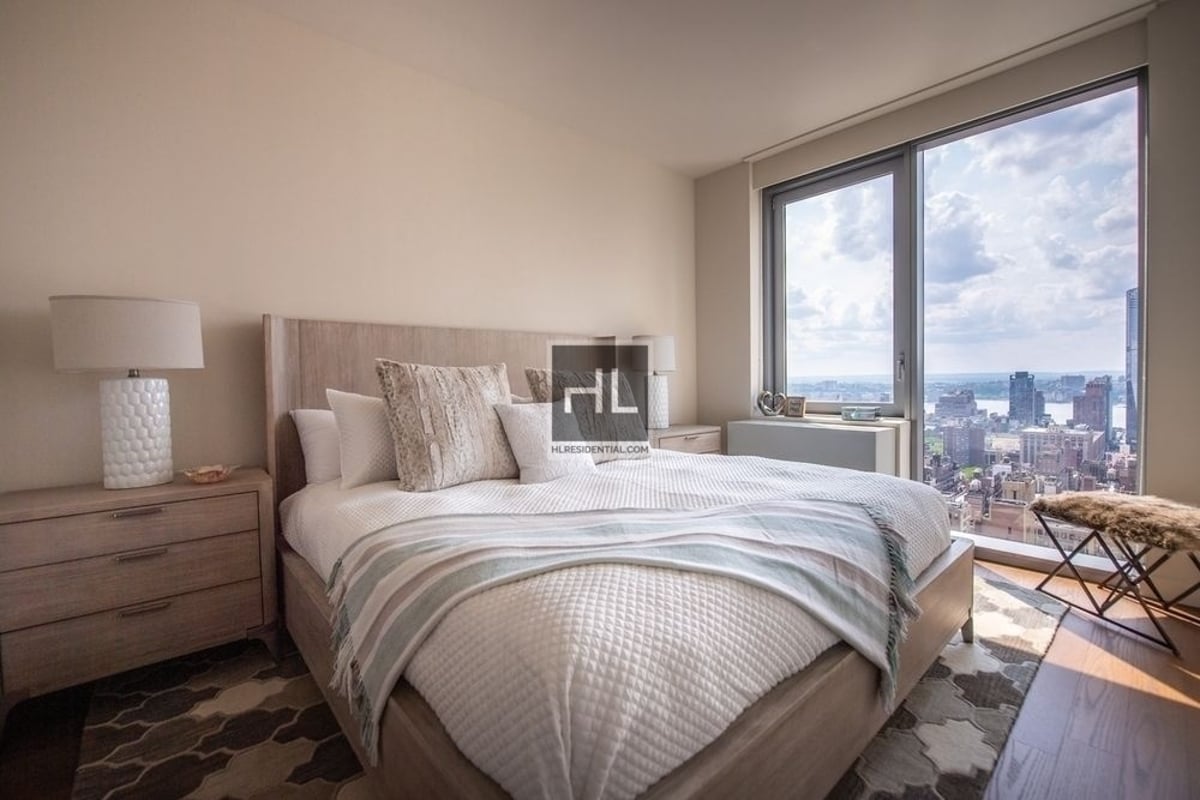 Photo for EOS - 855th Avenue Of The Americas Condominium in , Manhattan