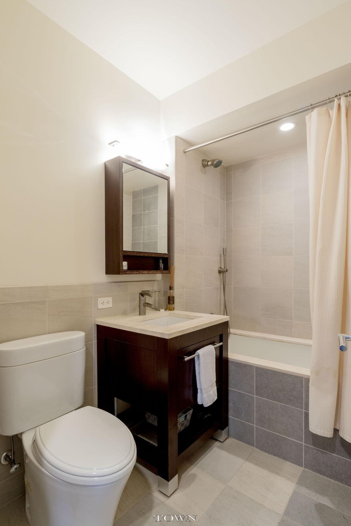 Photo for Chelsea Stratus - 101 West 24th Street Condominium in Chelsea, Manhattan