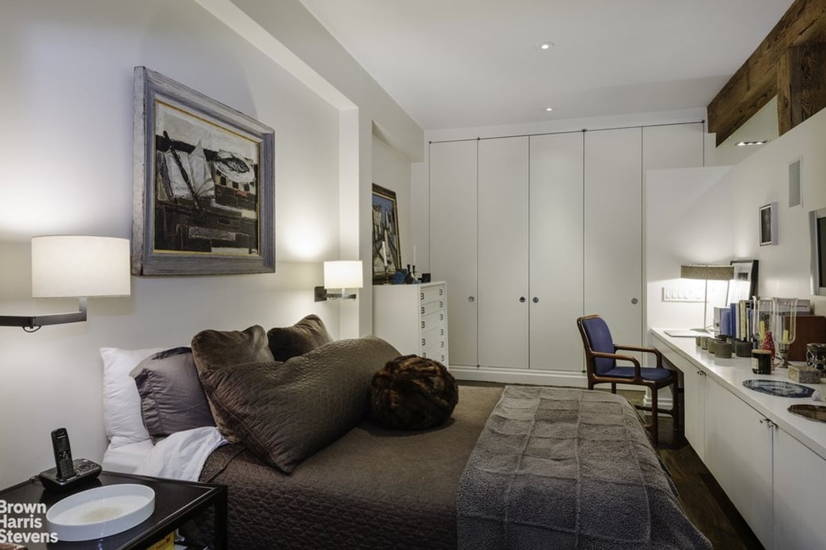 Photo for 250 WEST 27 STREET - 250 West 27th Street Cooperative in Chelsea, Manhattan