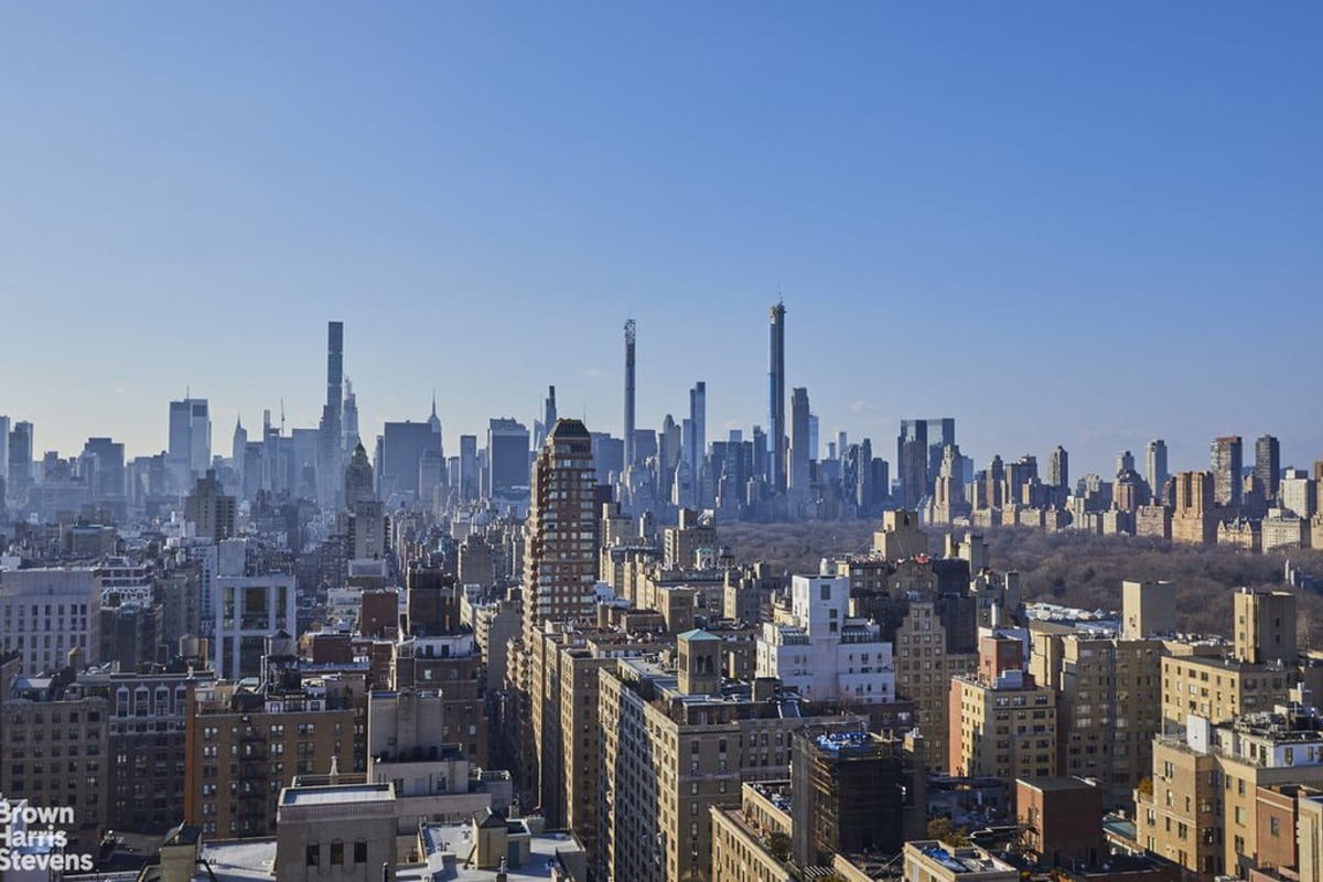 Photo for 1239 Madison Avenue - 45 East 89th Street Condominium in Carnegie Hill, Manhattan