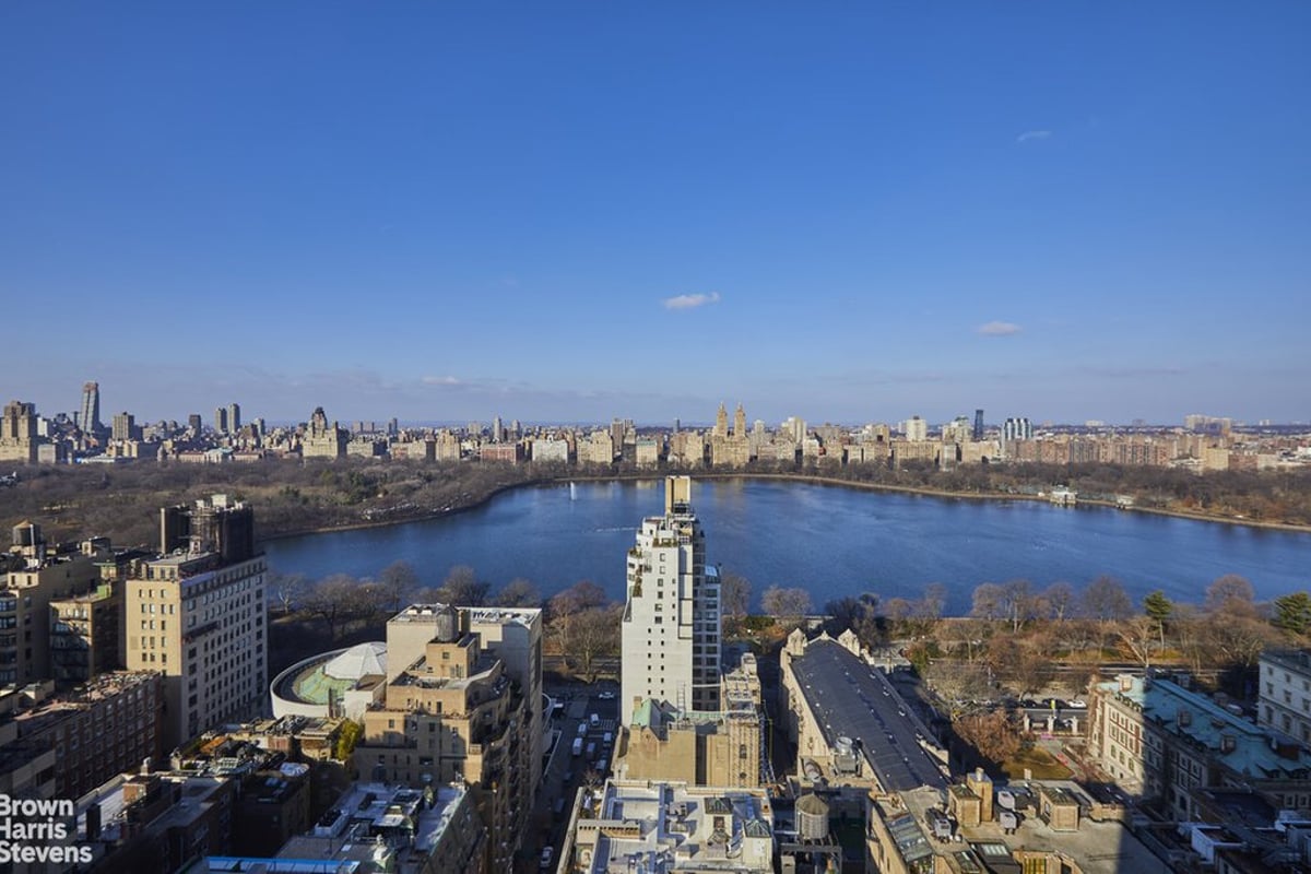 Photo for 1239 Madison Avenue - 45 East 89th Street Condominium in Carnegie Hill, Manhattan