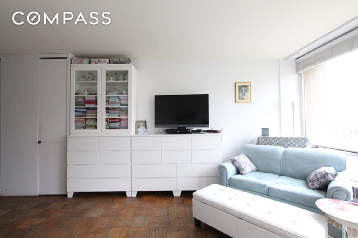 Photo for Kips Bay Towers - 333 E. 30th St. Condominium in Kips Bay, Manhattan