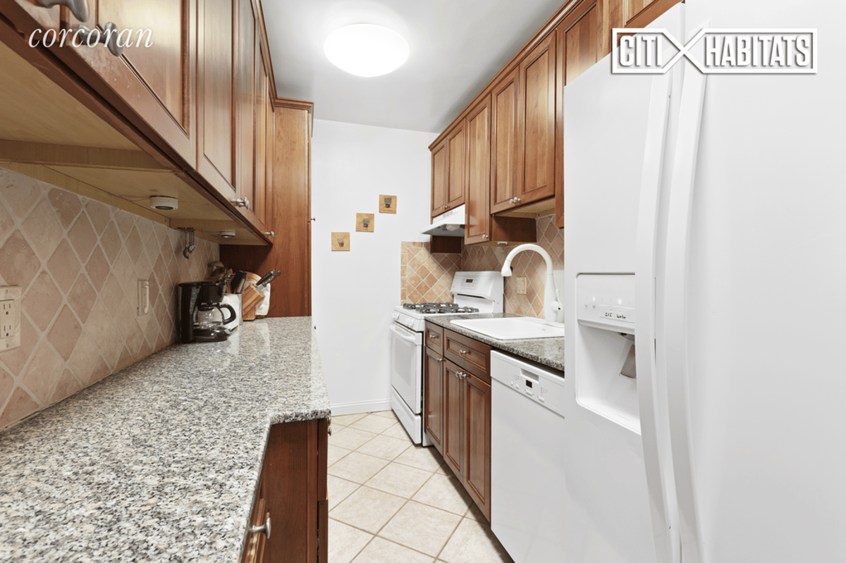 Photo for Kips Bay Towers - 333 E. 30th St. Condominium in Kips Bay, Manhattan