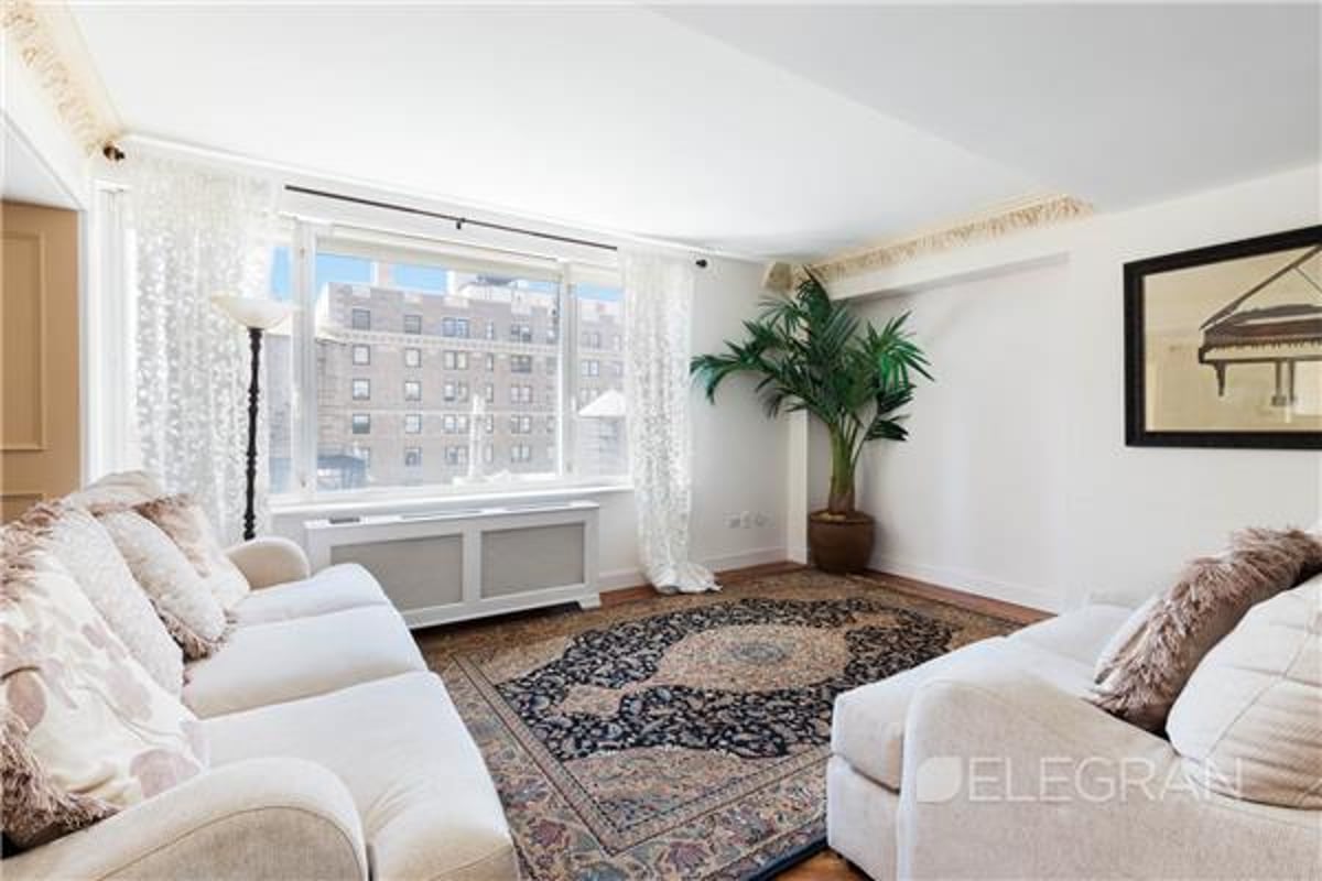 Photo for 1049 5 AVENUE - 1049 5th Avenue Condominium in Upper East Side, Manhattan