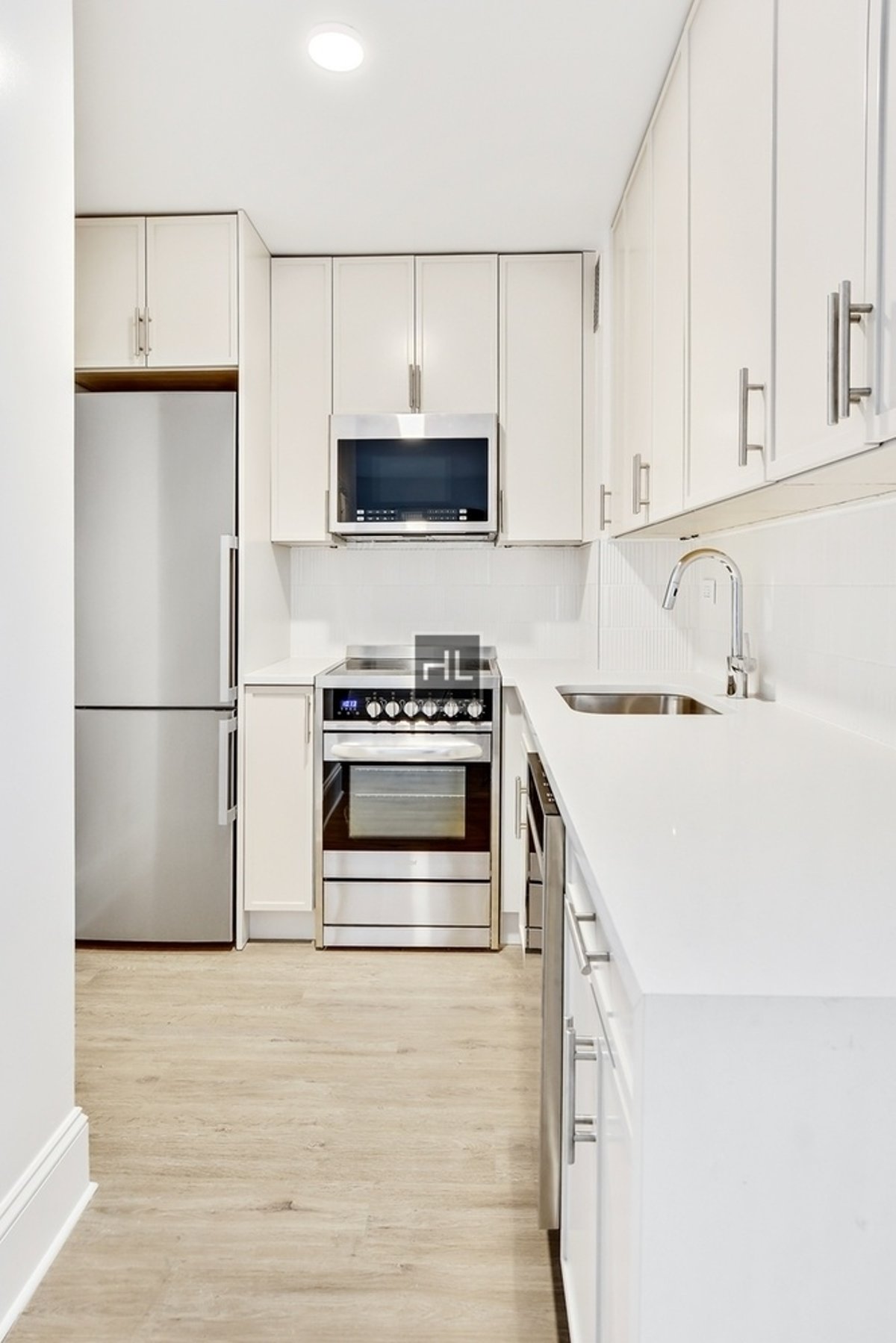 Photo for Herald Towers NYC - 50 West 34th Street Rental Building in Midtown, Manhattan