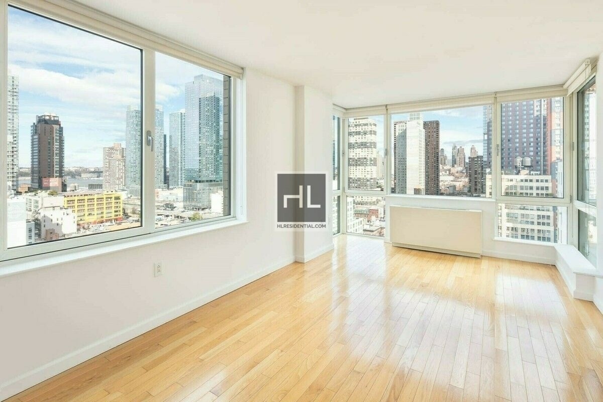 Photo for Townsend - 350 West 37th Street Rental Building in Hudson Yards, Manhattan