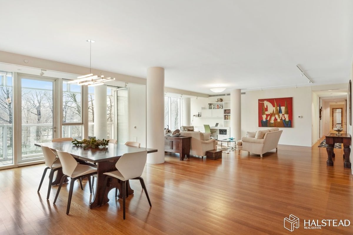 Photo for 1 GRAND ARMY PLAZA - 1 Grand Army Plaza Condominium in Prospect Heights, Brooklyn