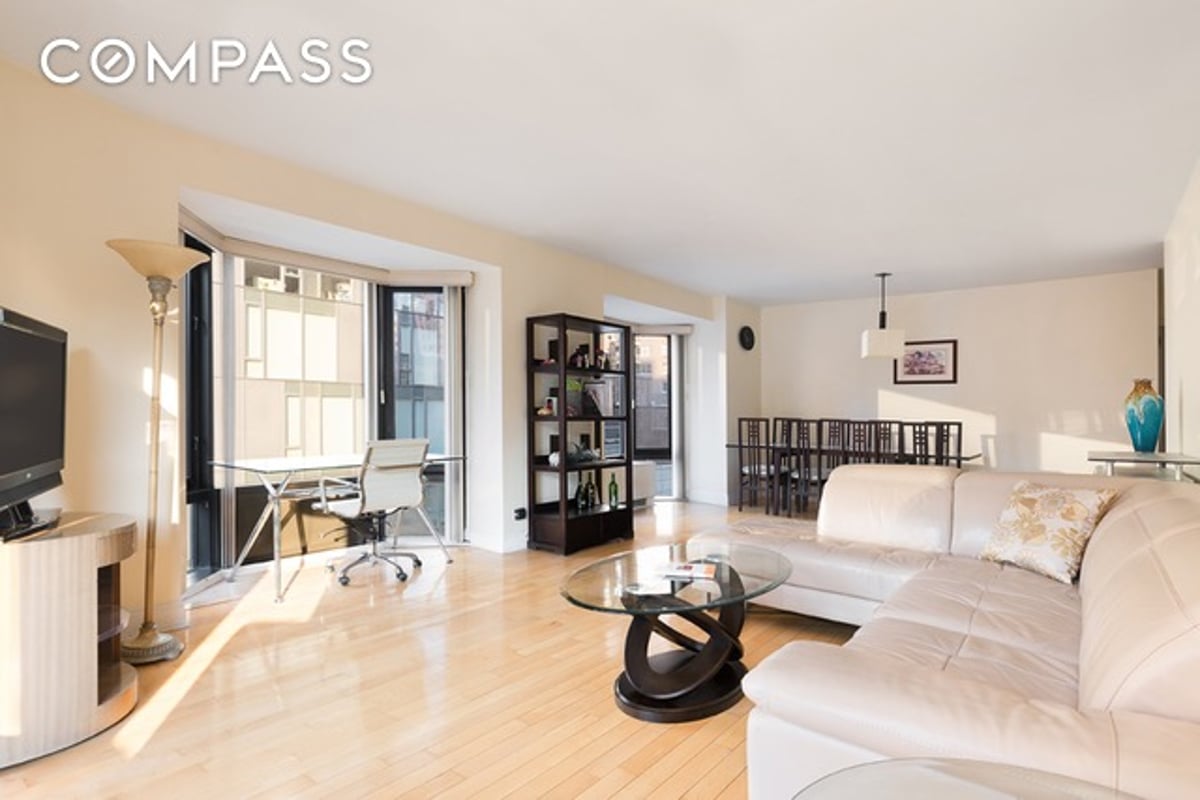 Photo for The Ventana - 150 East 85th Street Condominium in Upper East Side, Manhattan