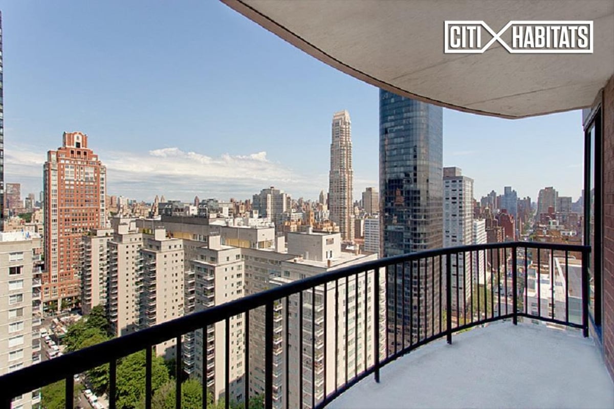 Photo for The Rio - 304 East 65th Street Condominium in Upper East Side, Manhattan