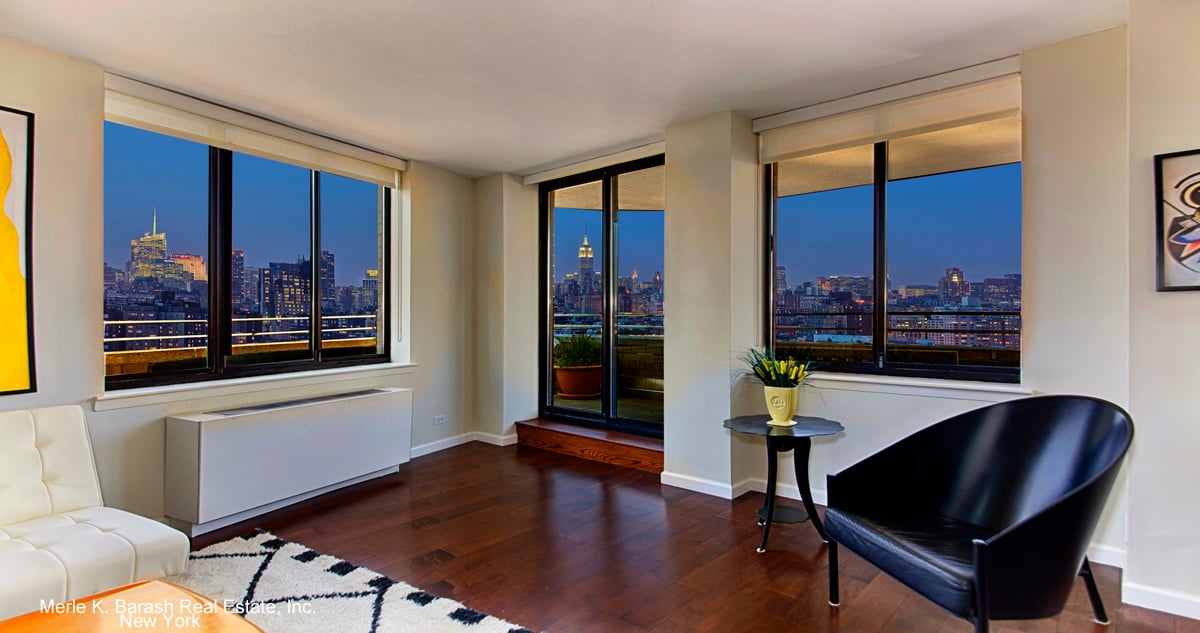 Photo for Memphis Downtown - 140 Charles Street Condominium in West Village, Manhattan