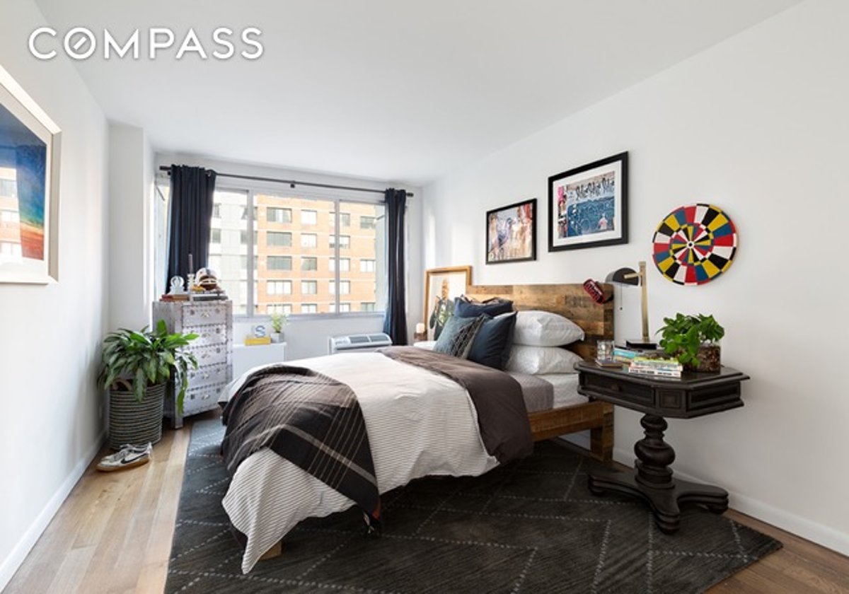 Photo for Columbus House - 95 West 95th Street Rental Building in Upper West Side, Manhattan