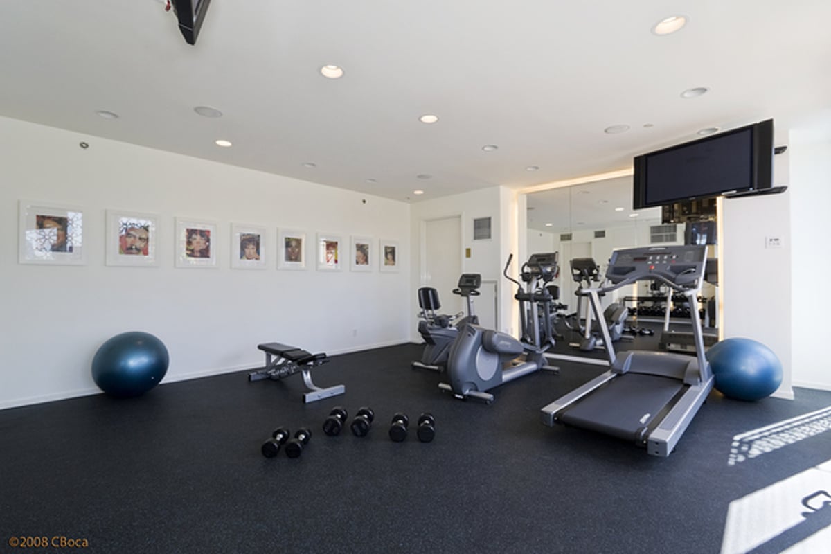 Photo for Jade NYC - 16 West 19th Street Condominium in Flatiron, Manhattan