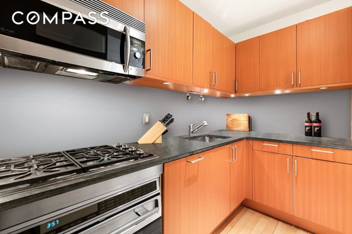 Photo for Cielo - 450 East 83rd Street Condominium in Upper East Side, Manhattan