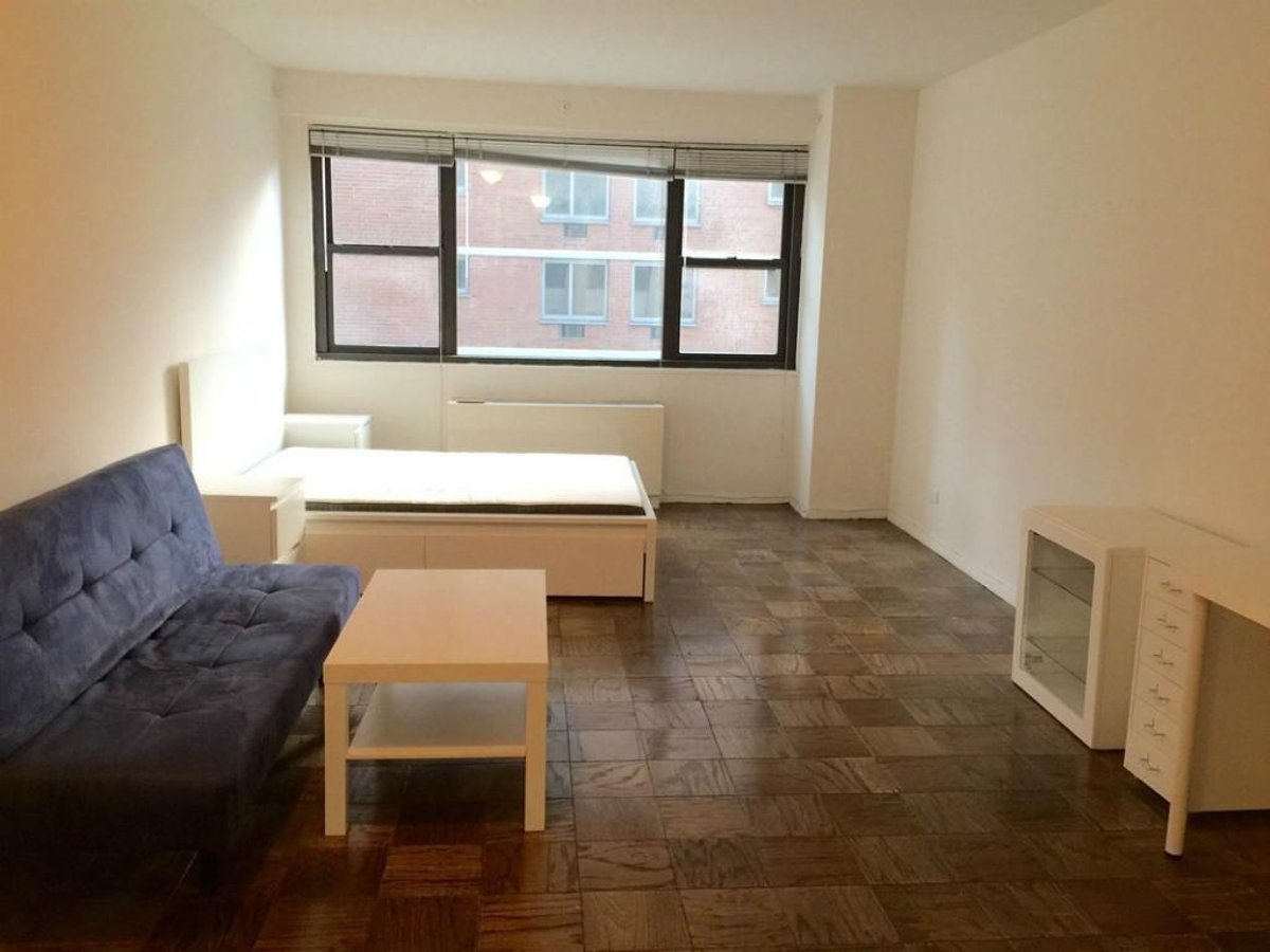 Photo for 911 8th Avenue - 911 8th Avenue Rental Building in Hell's Kitchen, Manhattan