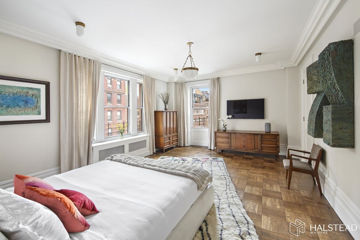 Photo for 325 West End Avenue - 325 West End Avenue Cooperative in Upper West Side, Manhattan