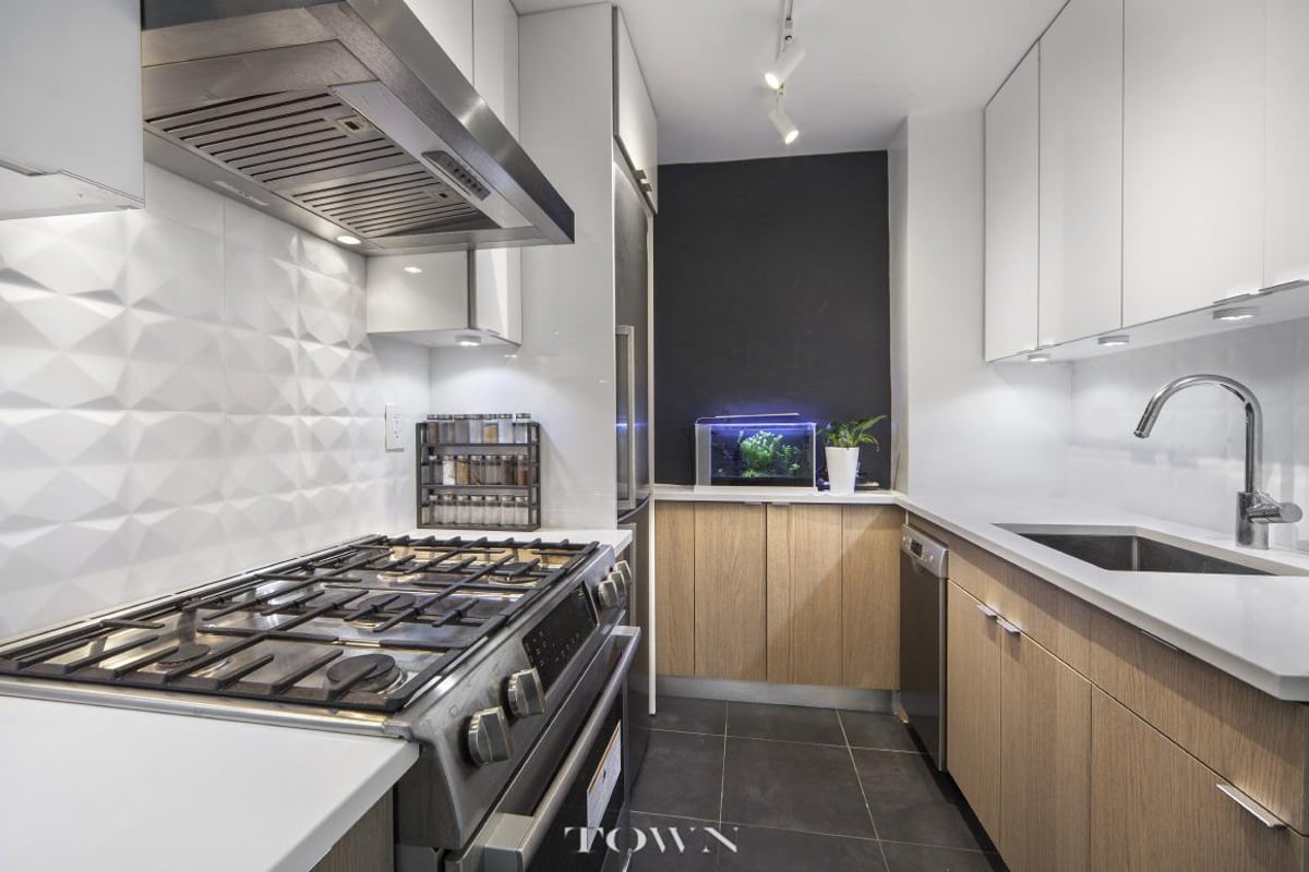 Photo for 330 3rd Avenue - 330 Third Avenue Cooperative in Gramercy Park, Manhattan