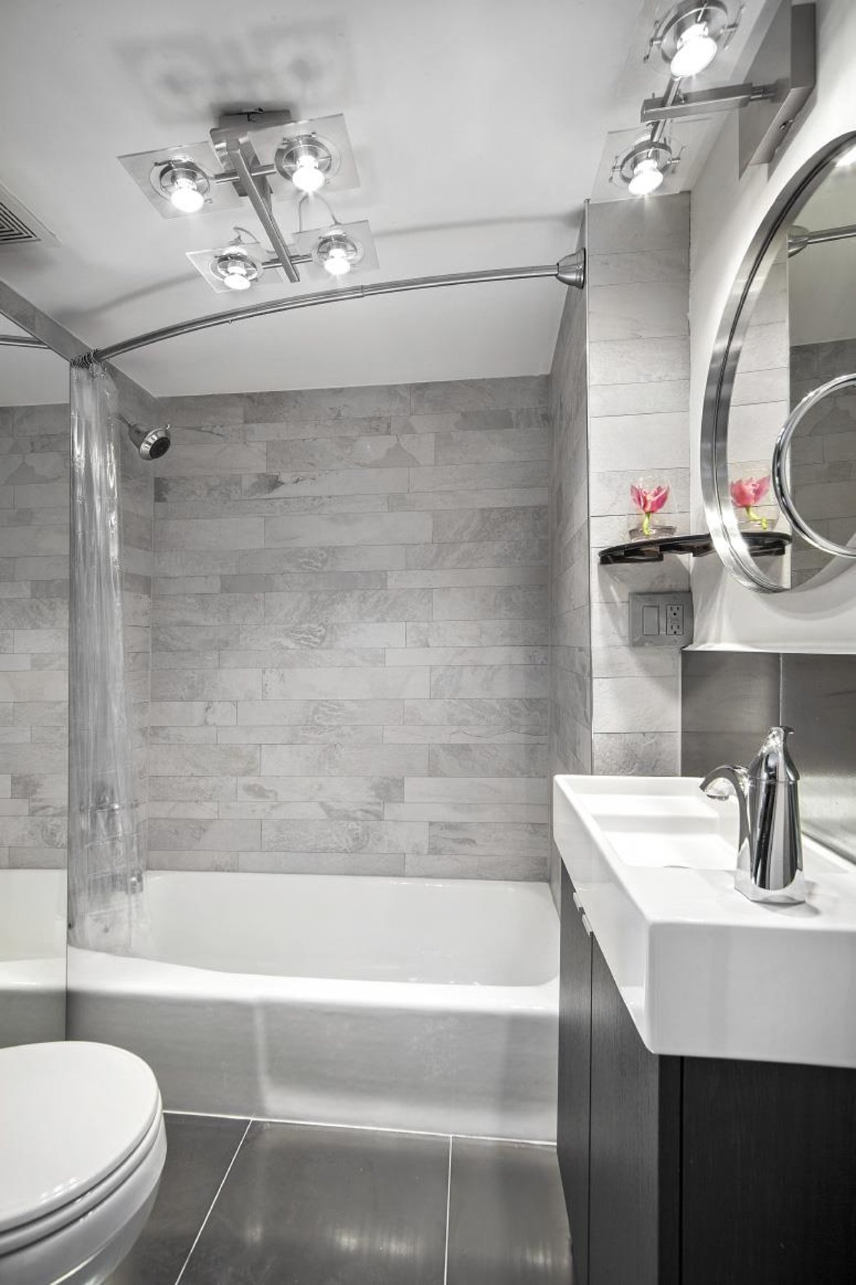 Photo for Lincoln Spencer Apartments - 140 West 69th Street Cooperative in Upper West Side, Manhattan