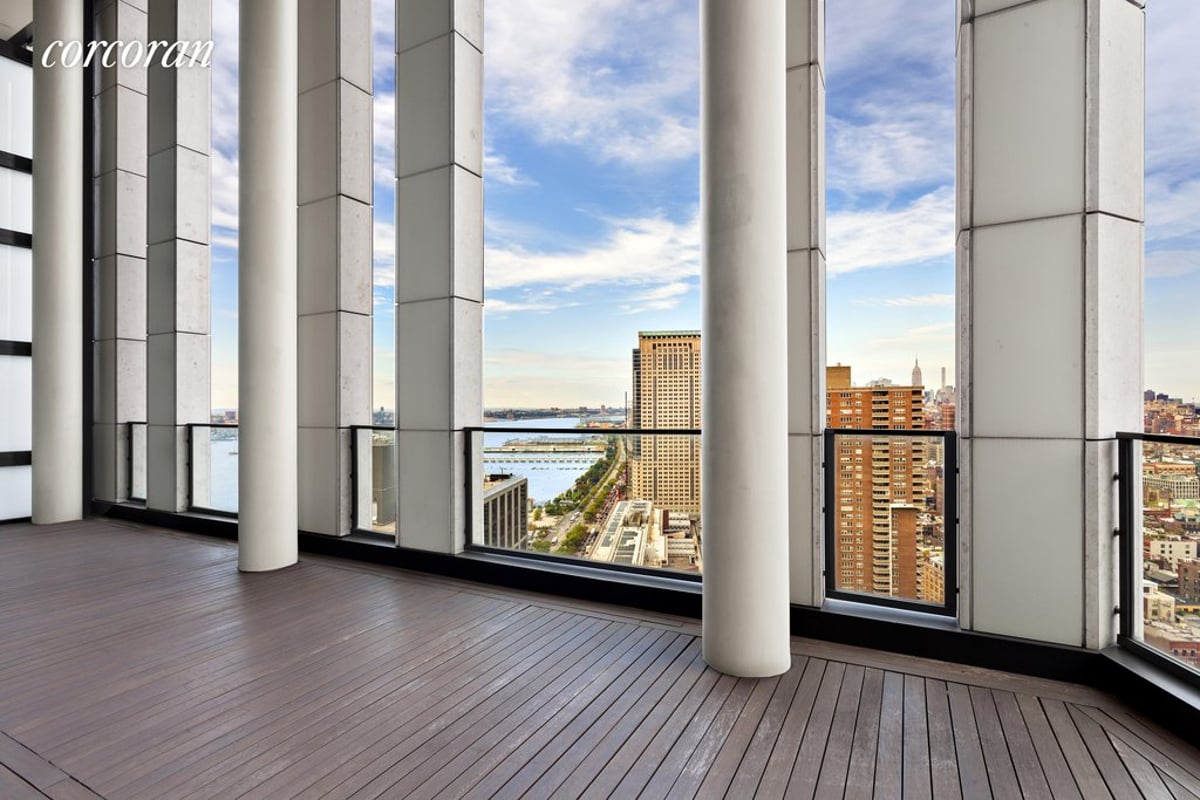 Photo for 101 Warren - 99 Warren Street And 101 Warren Street Condominium in Tribeca, Manhattan