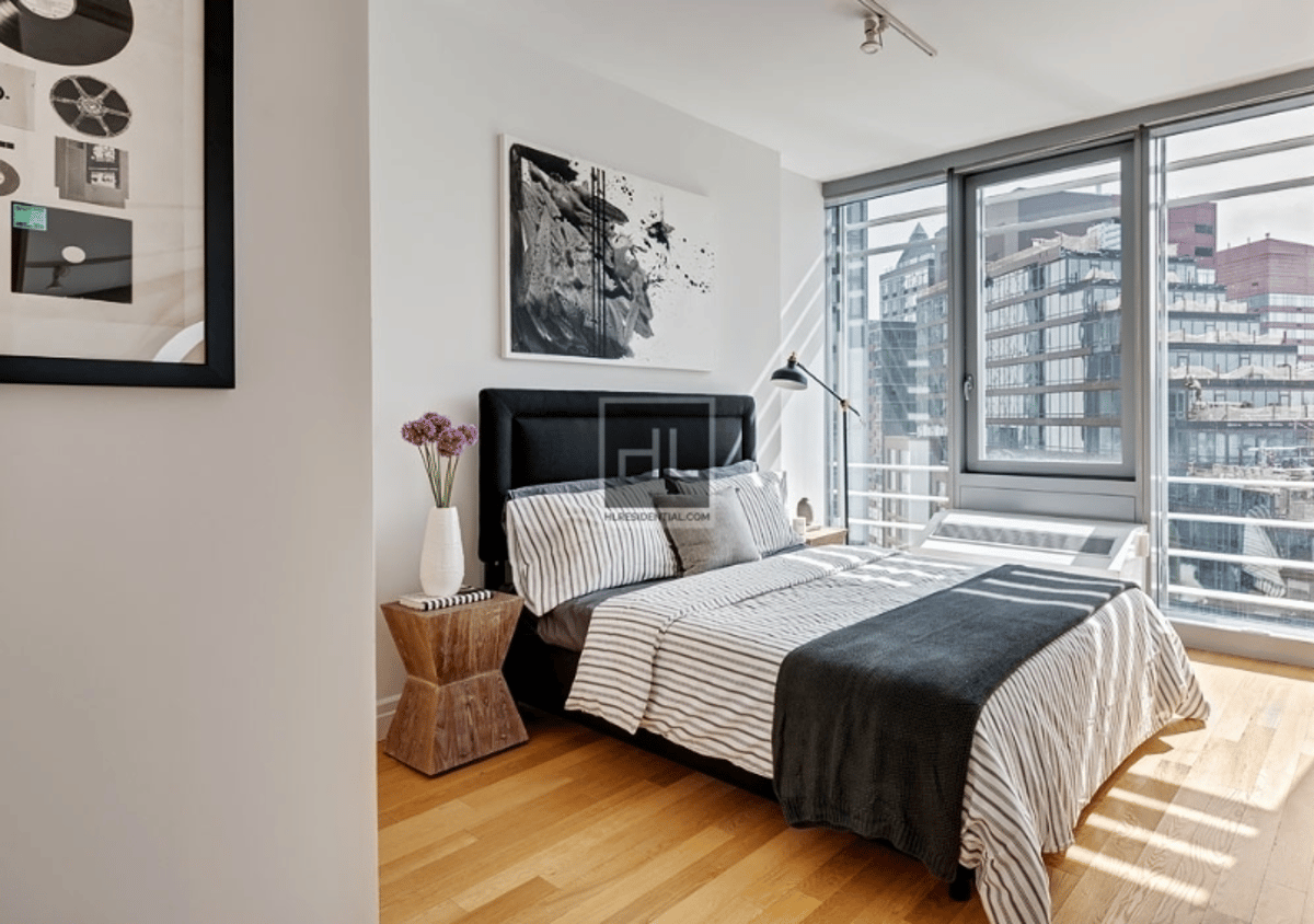 Photo for Mercedes House - 550 West 54th Street Condominium in Hell's Kitchen, Manhattan