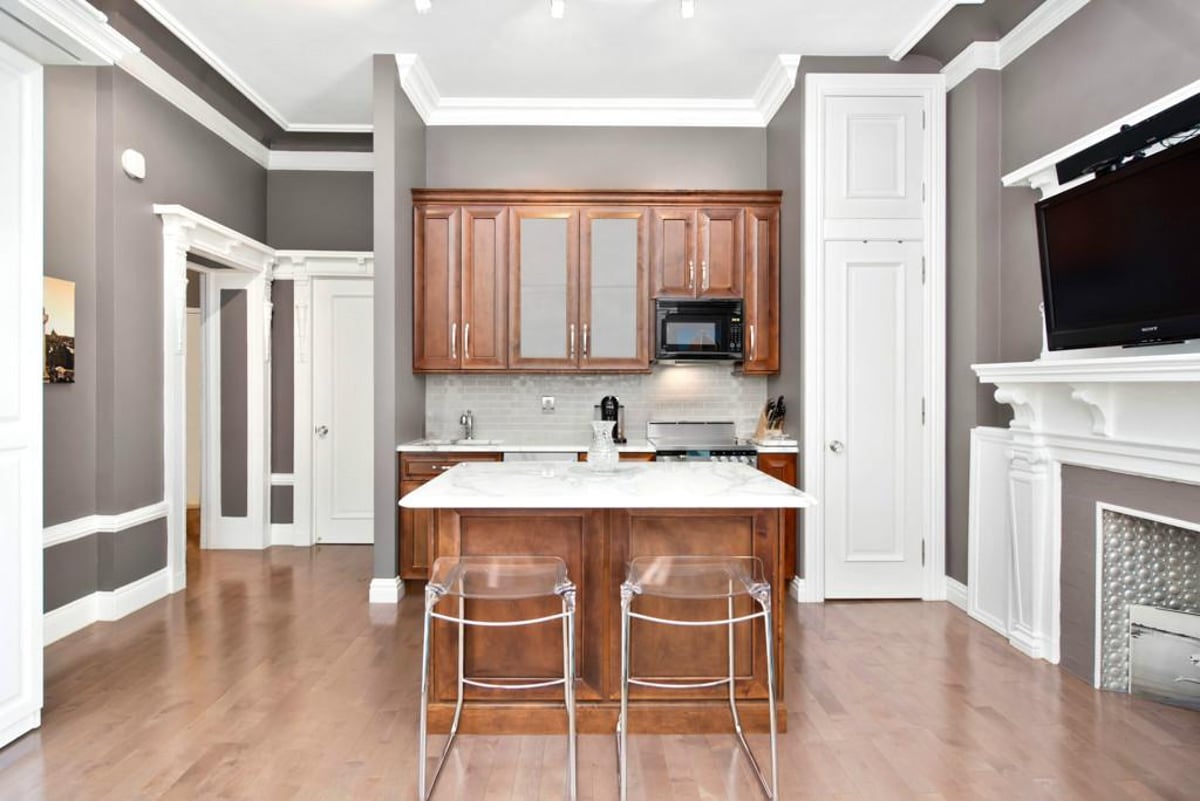 Photo for Lincoln Spencer Apartments - 140 West 69th Street Cooperative in Upper West Side, Manhattan