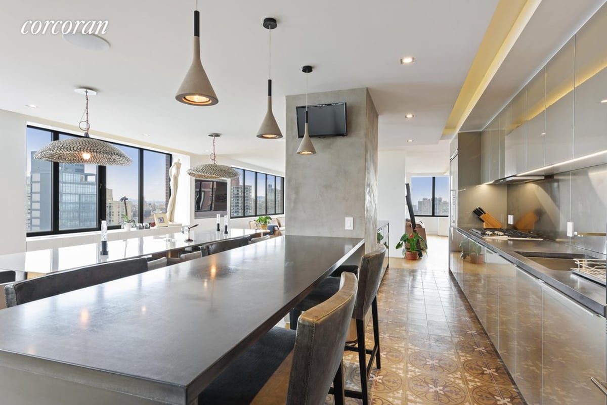 Photo for The Oxford - 422 East 72nd Street Condominium in Upper East Side, Manhattan