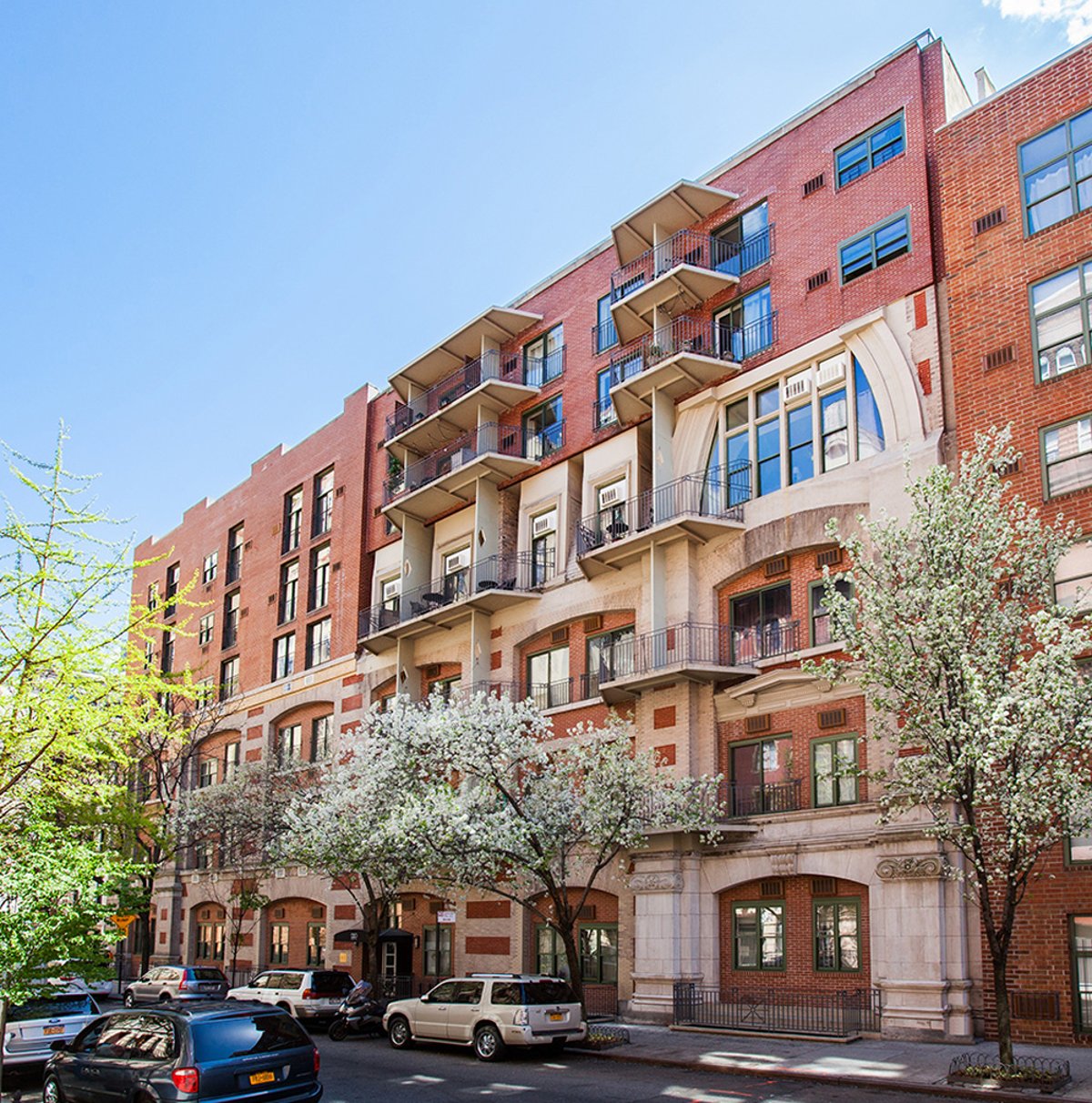 Photo for 210 East 22nd - 210 East 22nd Street Rental Building in Gramercy Park, Manhattan