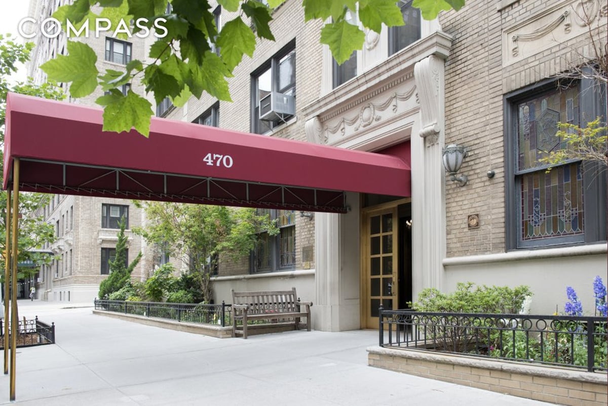 Photo for The Belvoir - 470 West End Avenue Cooperative in Upper West Side, Manhattan