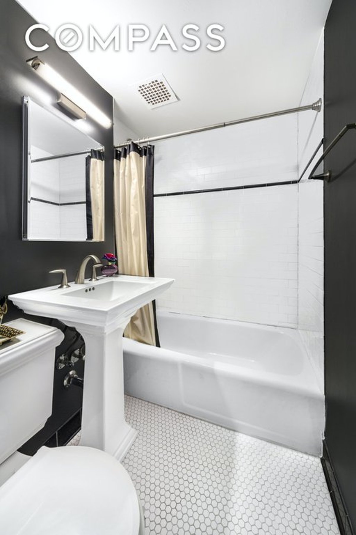 Photo for 356 West 23rd Street - 356 West 23rd Street Cooperative in Chelsea, Manhattan