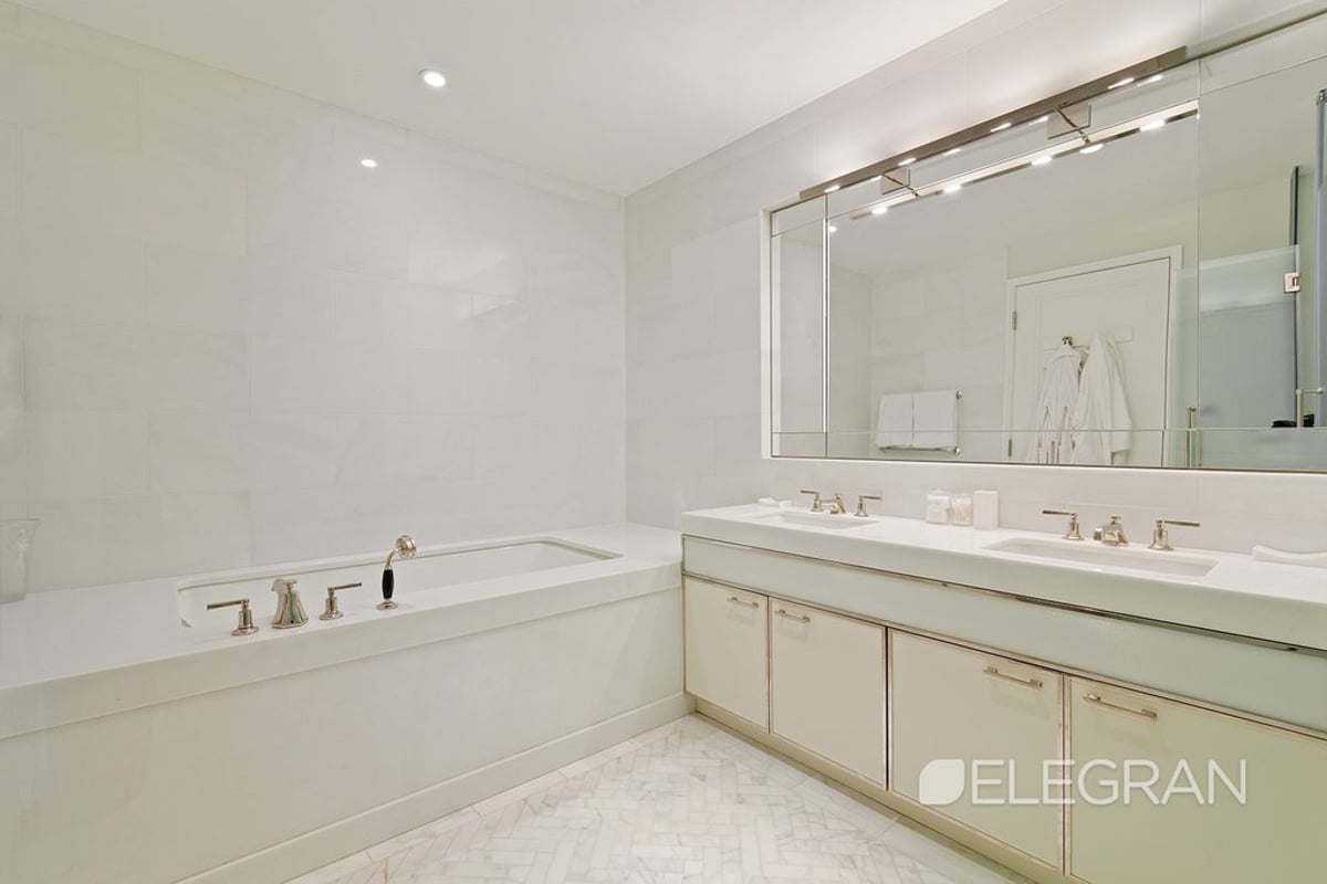 Photo for 200 EAST 79 STREET - 200 East 79th Street Condominium in Upper East Side, Manhattan