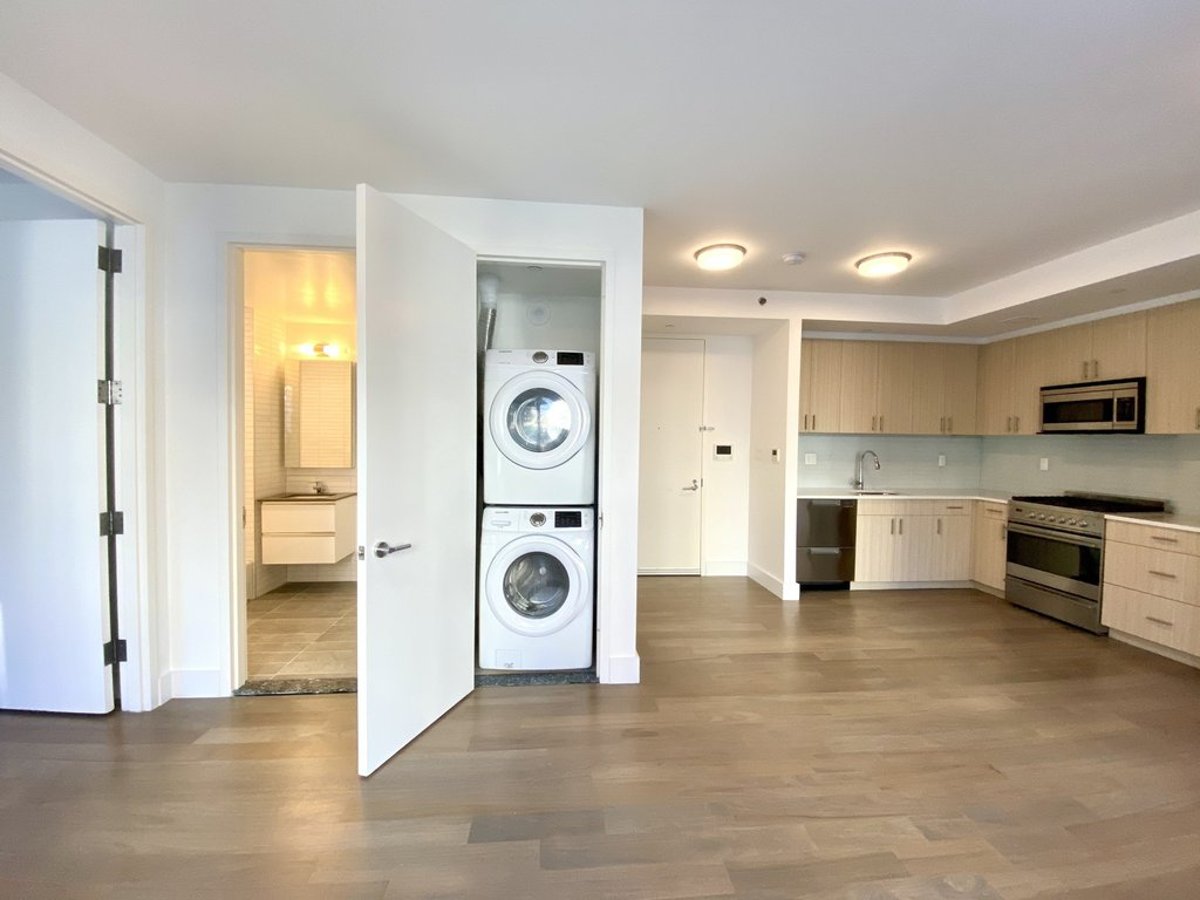 Photo for 52 Convent Avenue - 464 West 130th Street Condominium in West Harlem, Manhattan