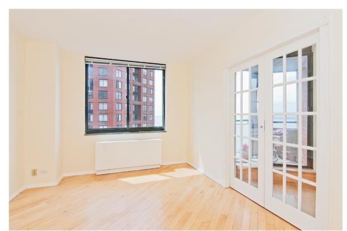Photo for Liberty House - 377 Rector Place Condominium in Battery Park City, Manhattan