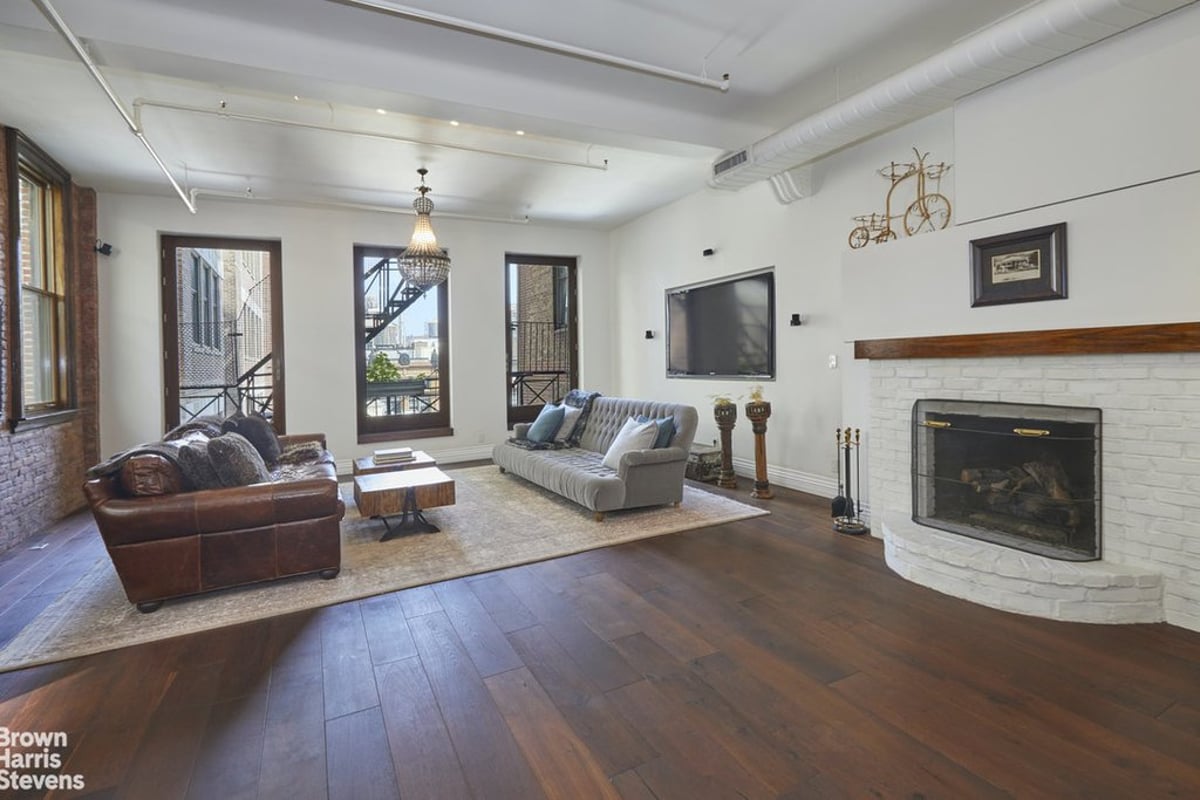 Photo for 722 BROADWAY - 722 Broadway Cooperative in Greenwich Village, Manhattan