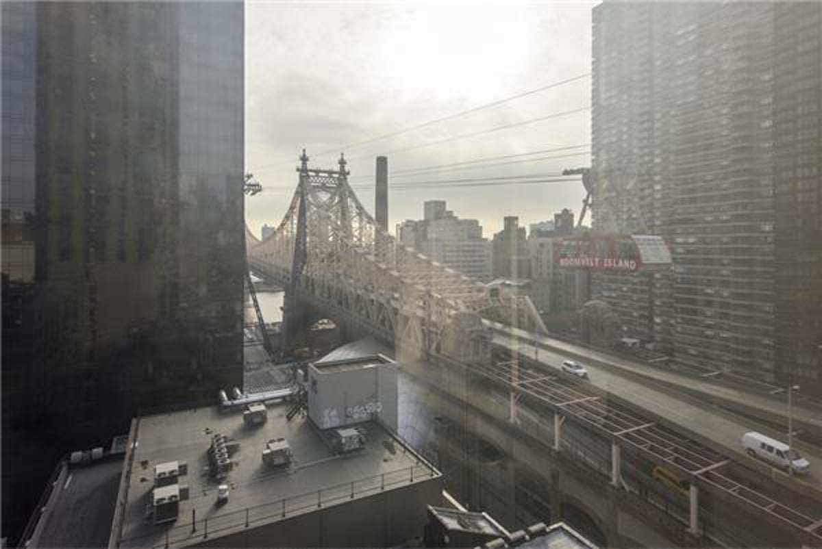 Photo for Bridge Tower Place - 401 East 60th Street Condominium in Upper East Side, Manhattan