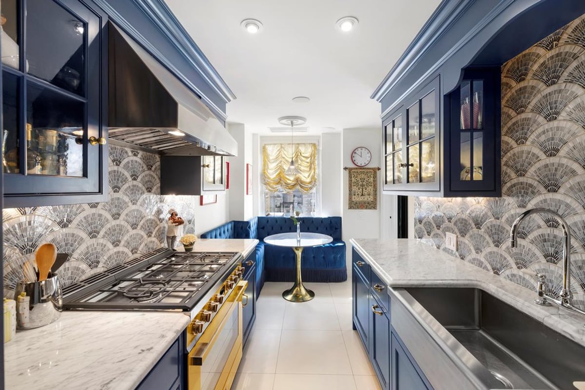 Photo for 1049 5 AVENUE - 1049 5th Avenue Condominium in Upper East Side, Manhattan