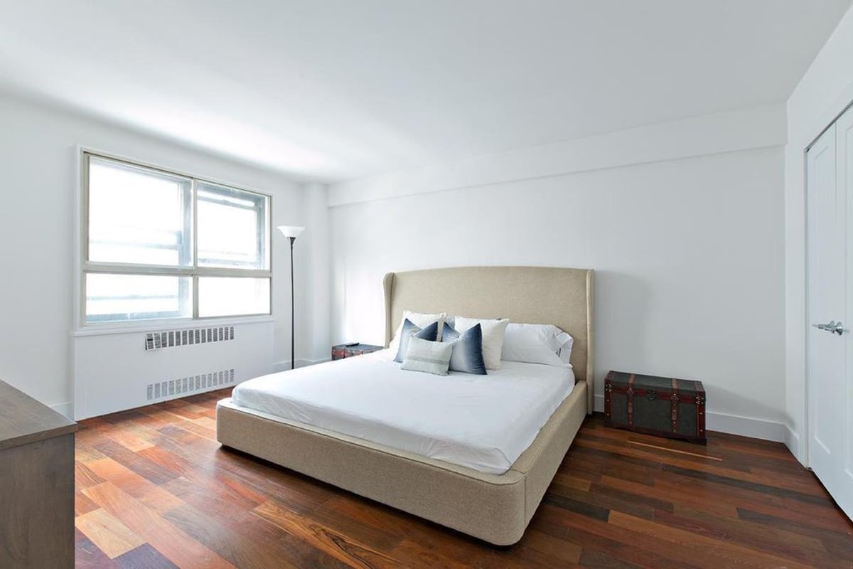 Photo for Lex 54 - 135 East 54th Street Condominium in Midtown East, Manhattan