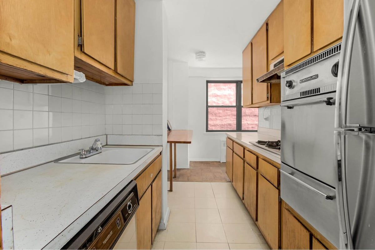 Photo for 330 3rd Avenue - 330 Third Avenue Cooperative in Gramercy Park, Manhattan