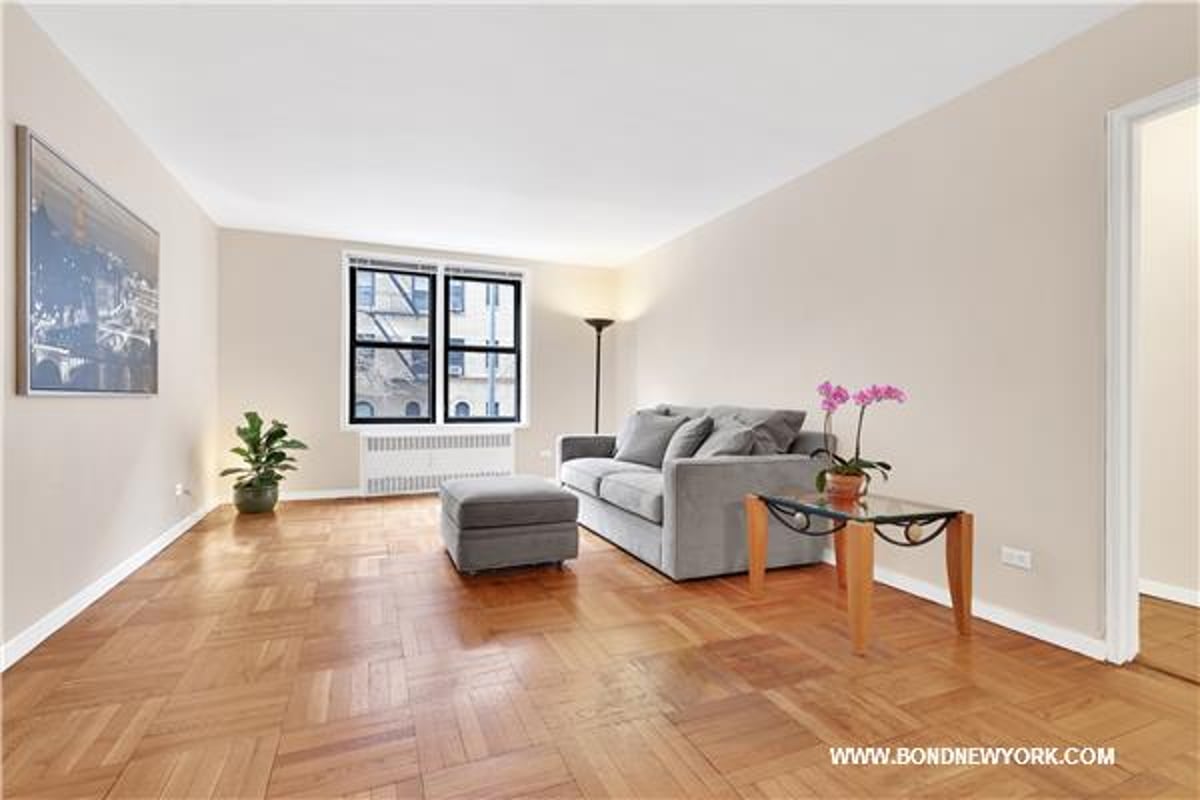 Photo for 330 East 80th Street - 330 East 80th Street Cooperative in Upper East Side, Manhattan