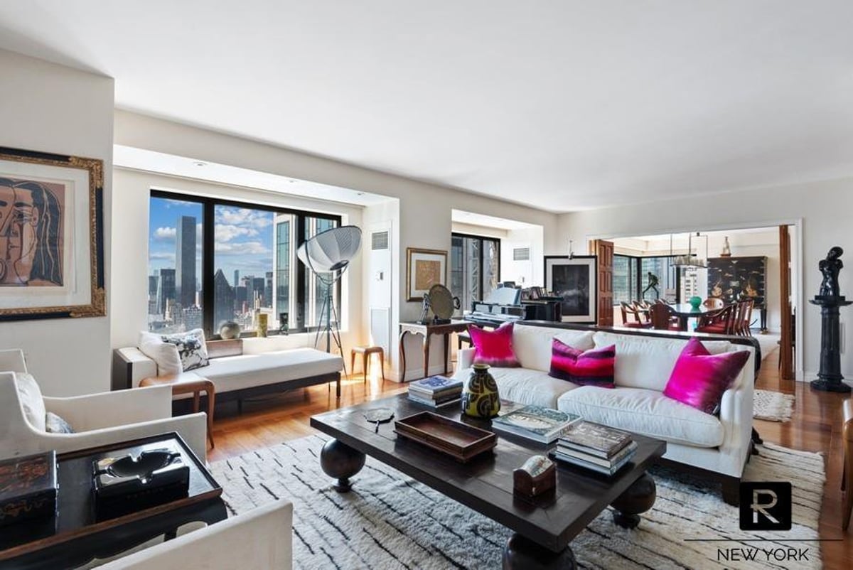 Photo for The Sovereign - 425 East 58th Street Cooperative in Sutton Place, Manhattan