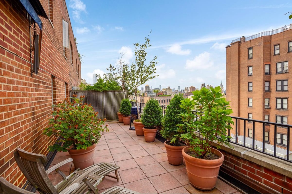 Photo for 13 WEST 12 STREET - 15 West 12th Street Cooperative in Greenwich Village, Manhattan