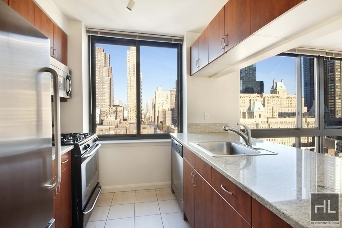 Photo for The Nicole - 400 West 55th Street Rental Building in Hell's Kitchen, Manhattan