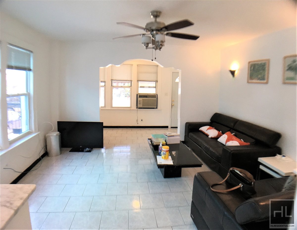 BEAUTIFUL AND SUNNY 2 BEDROOM REMSEN AVENUE/ PRIME CANARSIE Rental