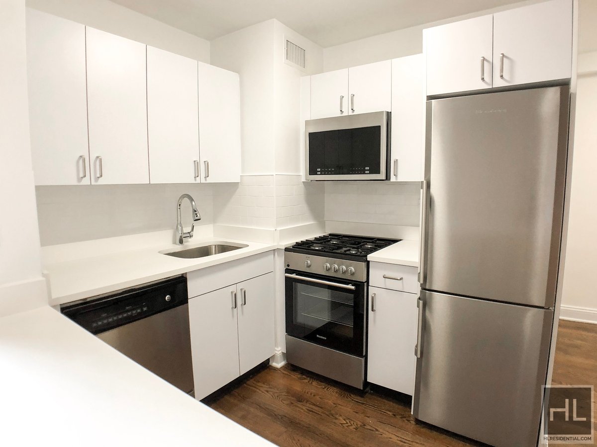 Photo for Mayfair Fifth - 96 5th Avenue Rental Building in Flatiron, Manhattan