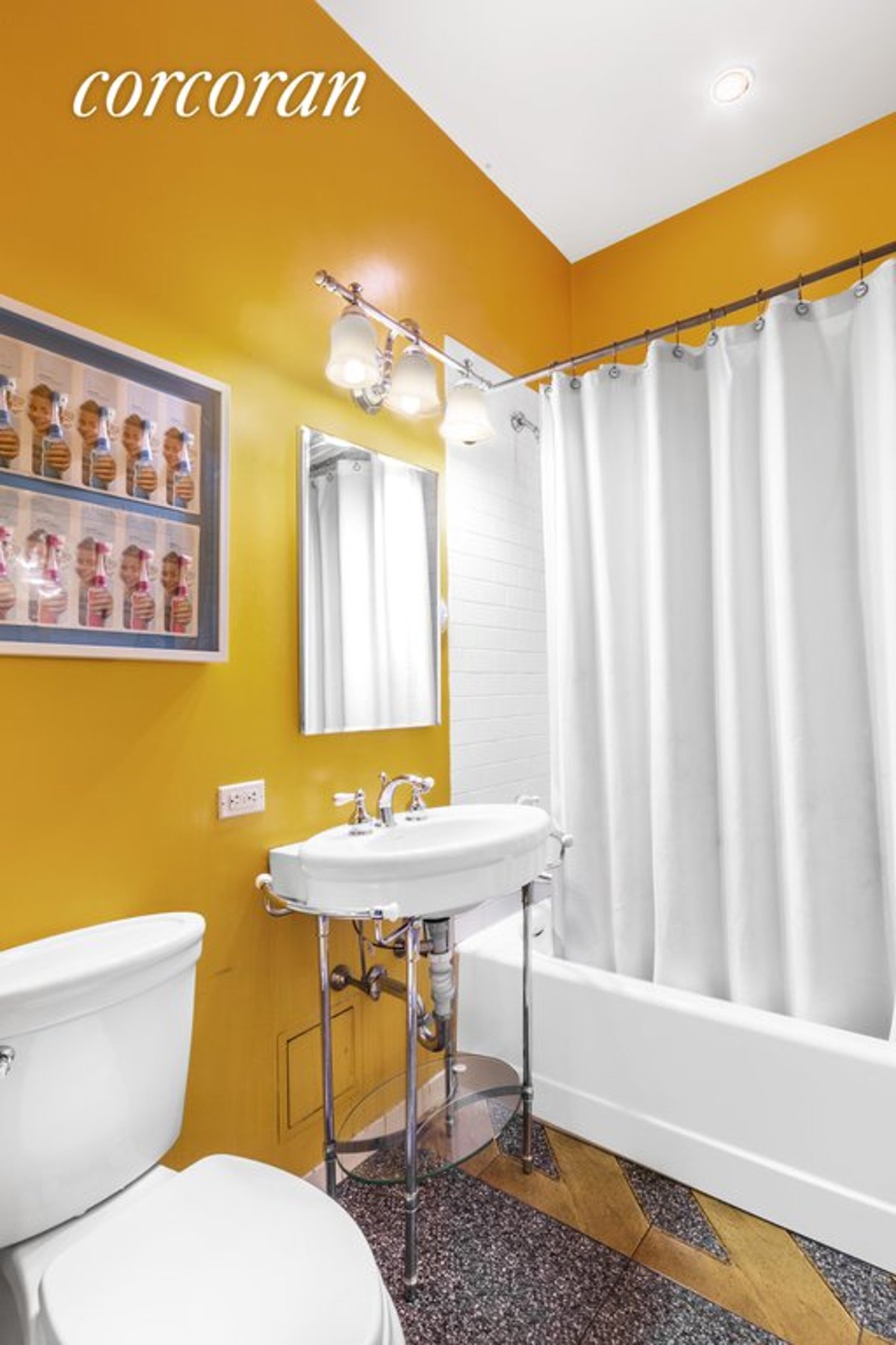 Photo for 92 Horatio Street - 92 Horatio Street Cooperative in Meatpacking, Manhattan