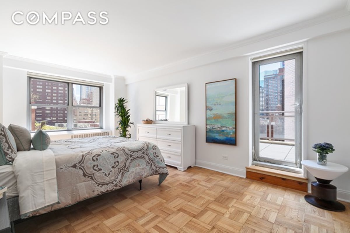 Photo for Sutton Gardens - 420 East 55th Street Cooperative in Midtown East, Manhattan