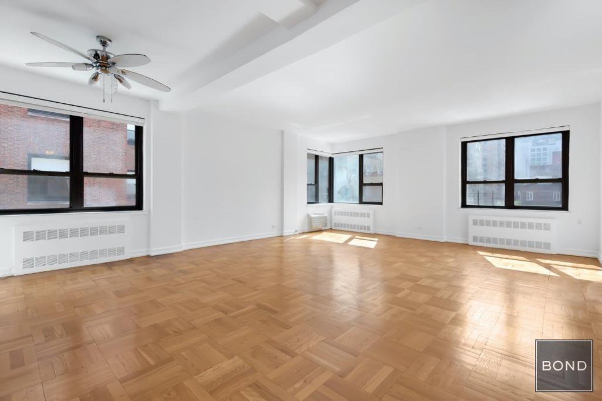 Photo for Morgan Park Condominium - 30 East 37th Street Condominium in Murray Hill, Manhattan